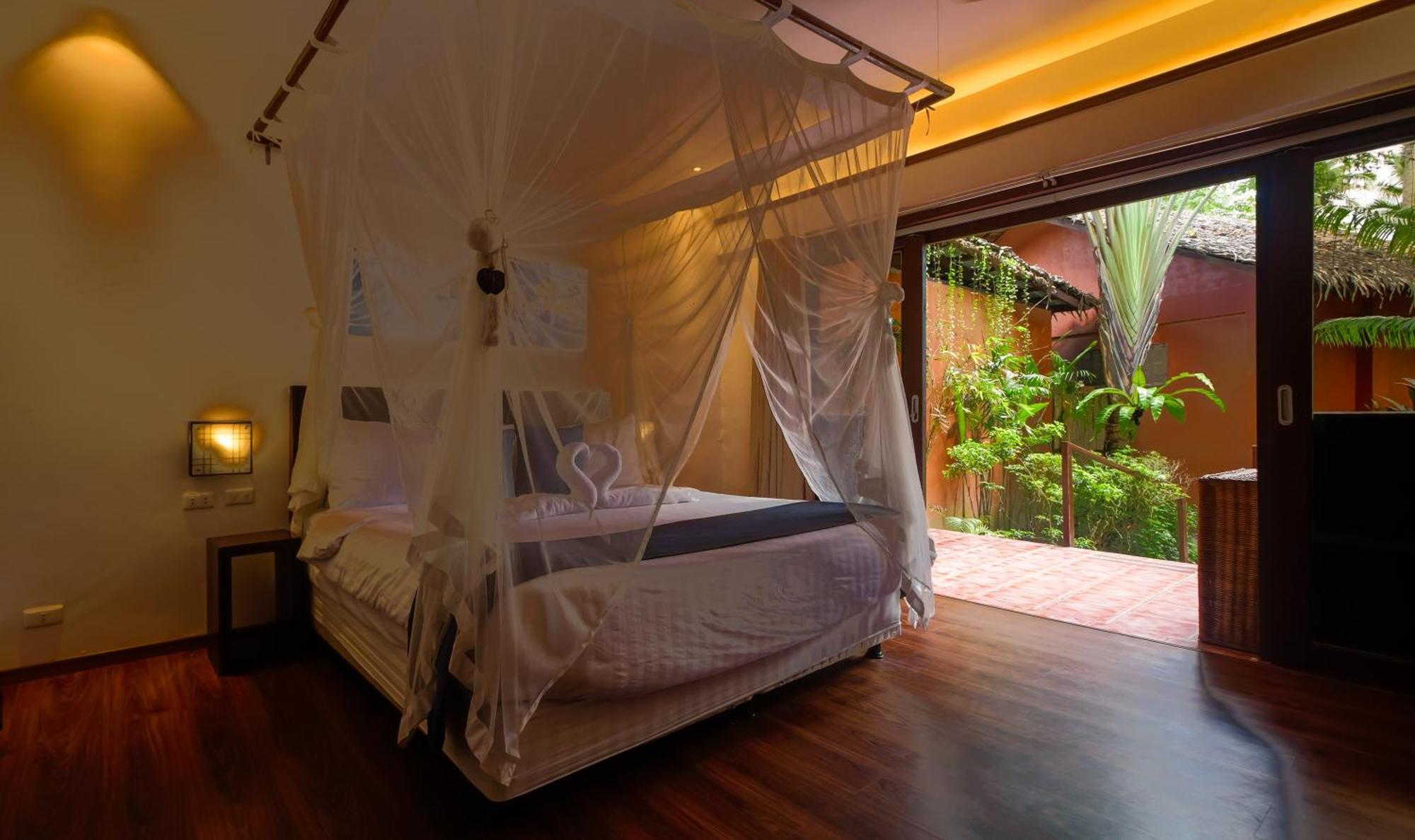 Last Frontier Beach Resort-Adults Only El Nido Exteriör bild
