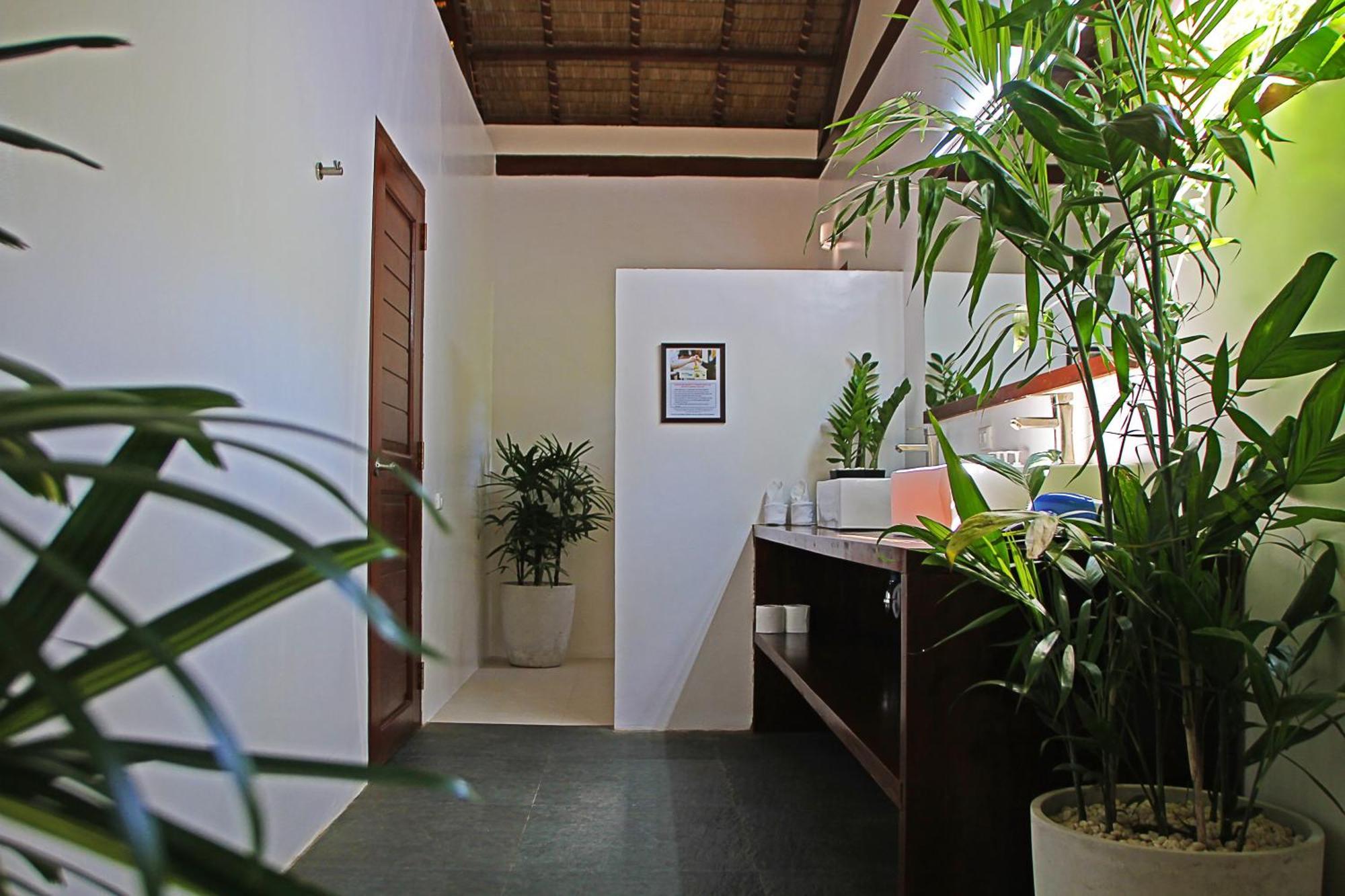 Last Frontier Beach Resort-Adults Only El Nido Exteriör bild